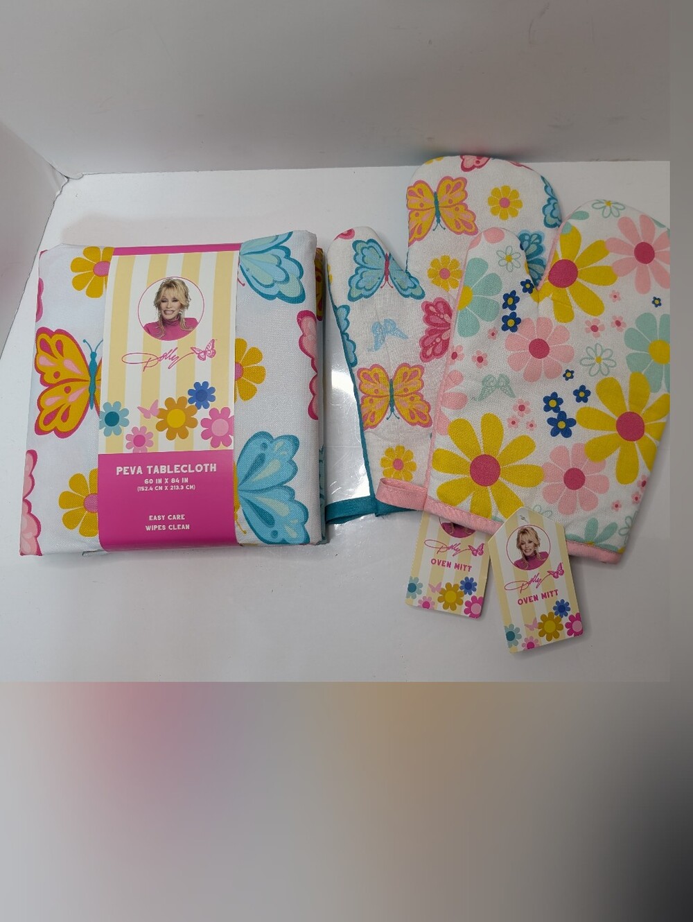Dolly Parton White Tablecloth And Oven Mitts with Butterflies and Flowers